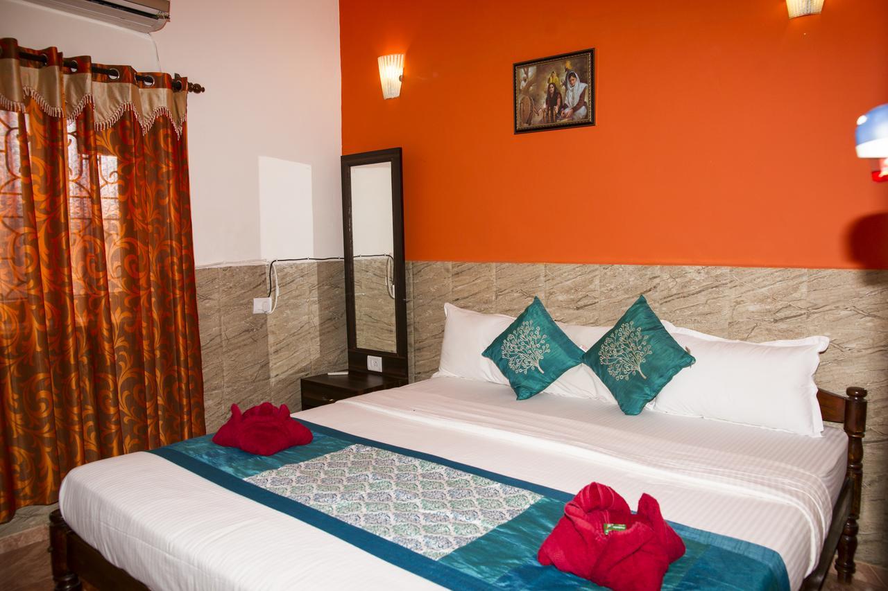 Oceans 7 Inn Calangute Kültér fotó